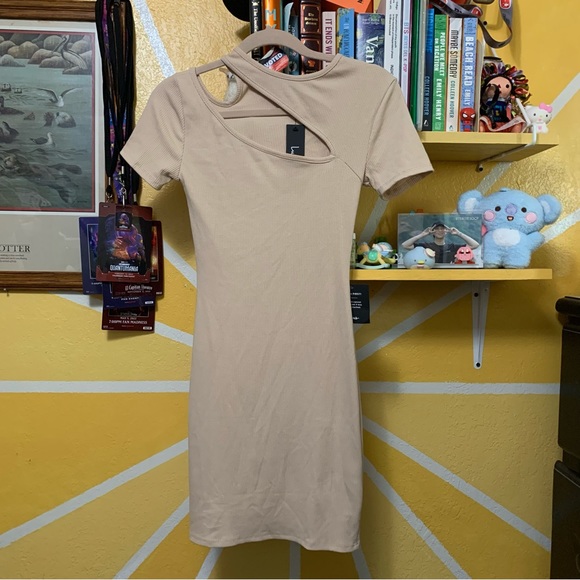 NWT Lulus Slice of Life Beige Ribbed Asymmetrical Cutout Mini Dress Size Small - Picture 3 of 8